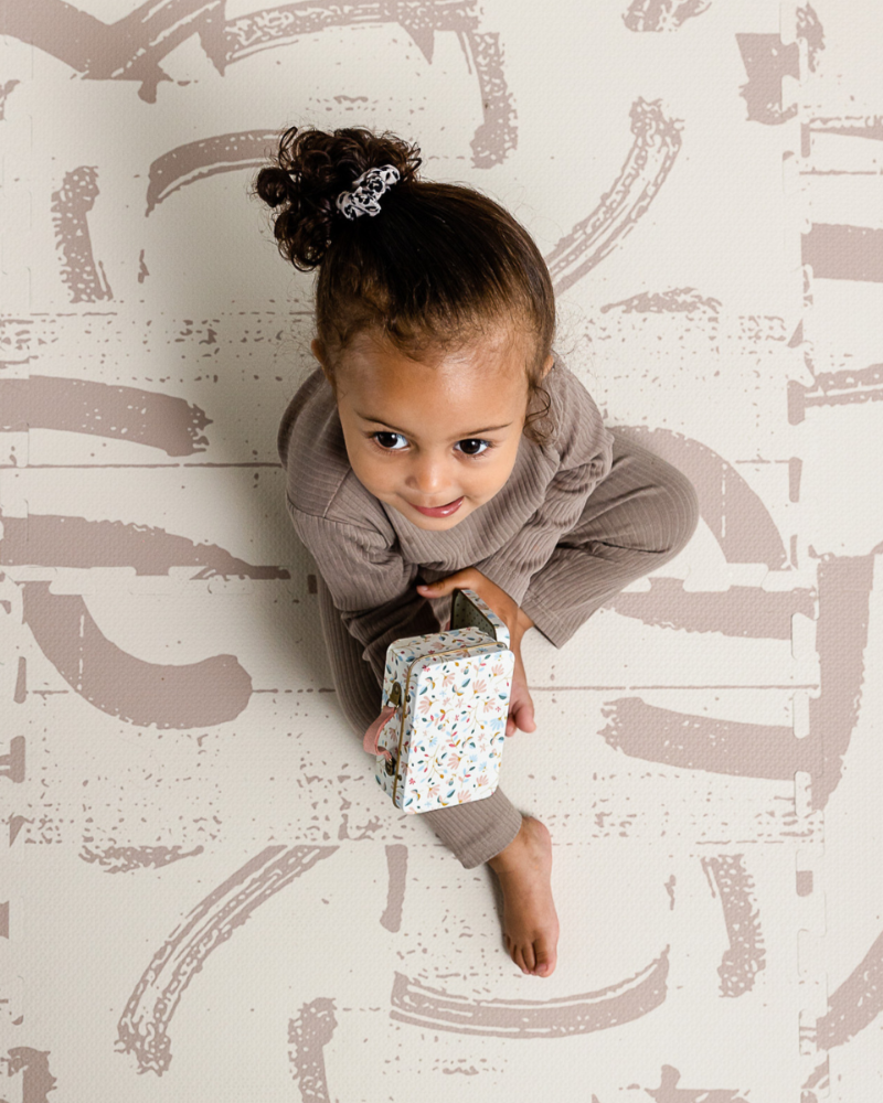 strokes sandstorm play mat