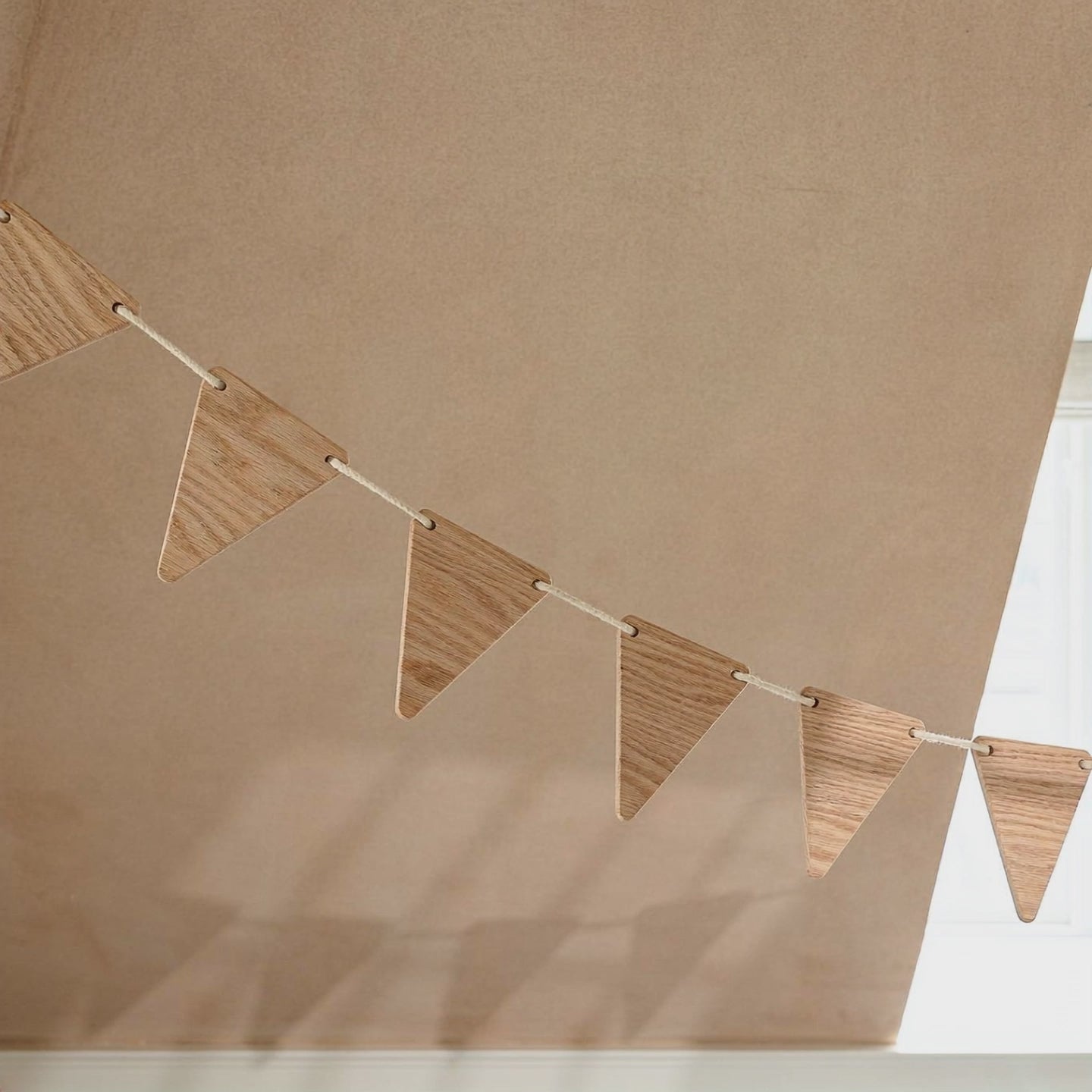 Oak Wood Flag Garland